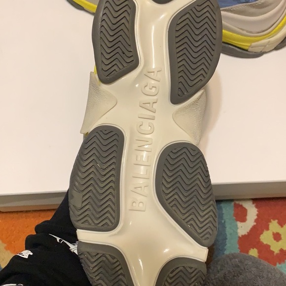 Balenciaga triple s - Picture 3 of 5